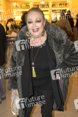 Theaterpremiere 'Gott der Allmächtige' in Berlin