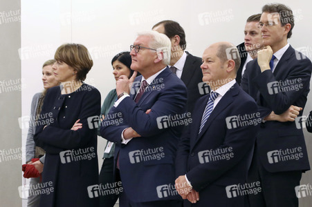 Bundespräsident Steinmeier besucht die Elbphilharmonie in Hamburg