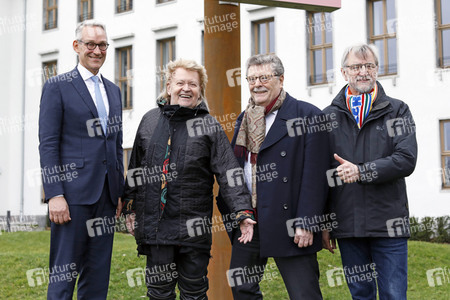 Einweihung vom Kunstwerk 'Hope' in Köln