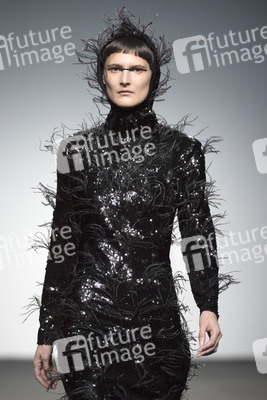 Maria Escote Fashion Show auf der Mercedes-Benz Fashion Week Madrid Autumn/Winter 2018