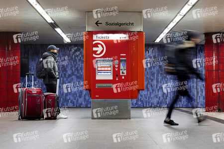 Symbolfoto Fahrkartenautomat