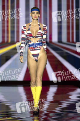 Andres Sarda Fashion Show auf der Mercedes-Benz Fashion Week Madrid Autumn/Winter 2018