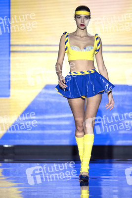 Andres Sarda Fashion Show auf der Mercedes-Benz Fashion Week Madrid Autumn/Winter 2018