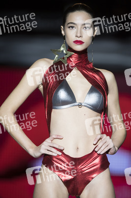 Andres Sarda Fashion Show auf der Mercedes-Benz Fashion Week Madrid Autumn/Winter 2018