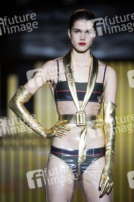 Andres Sarda Fashion Show auf der Mercedes-Benz Fashion Week Madrid Autumn/Winter 2018