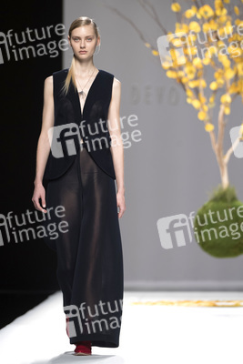 Devota & Lomba Fashion Show auf der Mercedes-Benz Fashion Week Madrid Autumn/Winter 2018