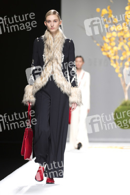 Devota & Lomba Fashion Show auf der Mercedes-Benz Fashion Week Madrid Autumn/Winter 2018