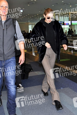 Abflug von Gigi Hadid aus Tokio