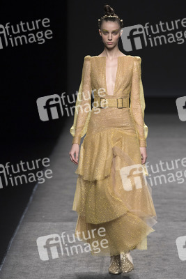 Teresa Helbig Fashion Show auf der Mercedes-Benz Fashion Week Madrid Autumn/Winter 2018