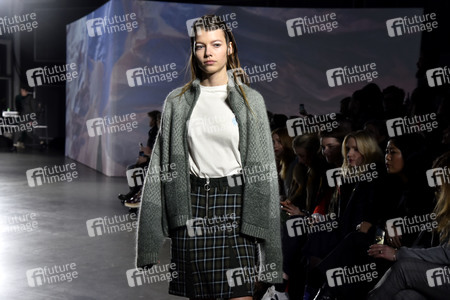 Holzweiler Fashion Show auf der Copenhagen Fashion Week Fall/Winter 2018