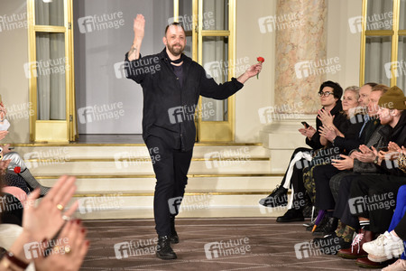 Uniforms for the Dedicated Fashion Show auf der Copenhagen Fashion Week Fall/Winter 2018