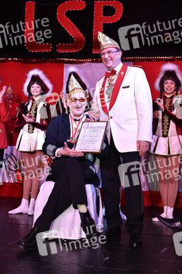 Hella von Sinnen erhält den Goldenen Spatz in Hannover