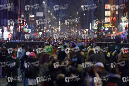 Weiberfastnacht in Köln