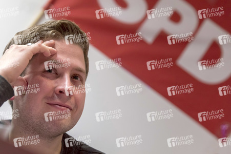 Kevin Kühnert auf NoGroKo-Werbetour in Berlin