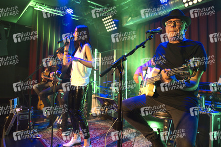 Konzert von Bell, Book & Candle in Berlin