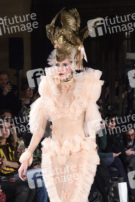 Pam Hogg Fashion Show auf der London Fashion Week AW18