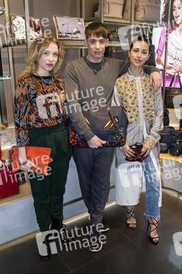 Samsonite & Kilian Kerner Kater-Imbiss in Berlin