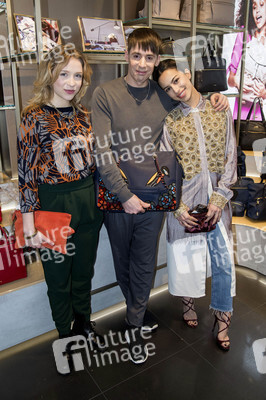 Samsonite & Kilian Kerner Kater-Imbiss in Berlin