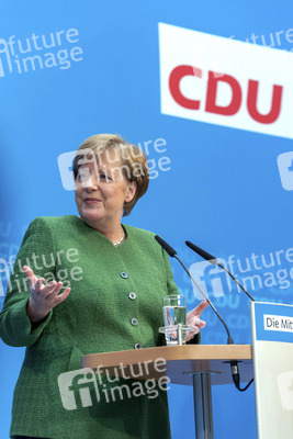 Pressekonferenz mit Angela Merkel und Annegret Kramp-Karrenbauer in Berlin