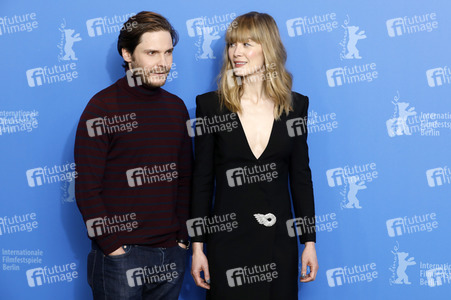 '7 Tage in Entebbe' Photocall, Berlinale 2018