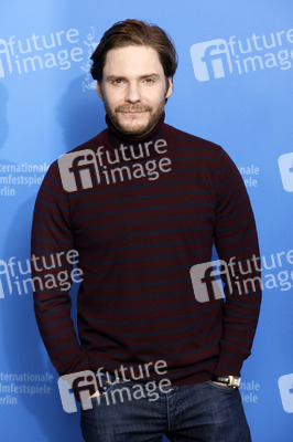 '7 Tage in Entebbe' Photocall, Berlinale 2018