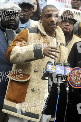 Protestaktion mit Ja Rule gegen die NYCHA in New York