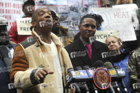Protestaktion mit Ja Rule gegen die NYCHA in New York