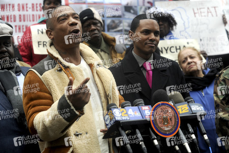 Protestaktion mit Ja Rule gegen die NYCHA in New York