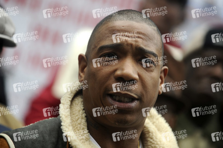 Protestaktion mit Ja Rule gegen die NYCHA in New York