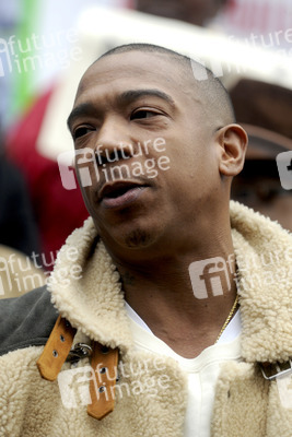 Protestaktion mit Ja Rule gegen die NYCHA in New York