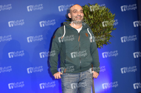 Django Asül auf der f.re.e Reise- und Freizeitmesse in München