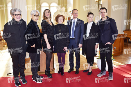 Eintrag der Jury der Berlinale 2018 in das Gästebuch der Stadt Berlin