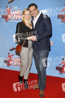 Musicalpremiere 'Mary Poppins' in Hamburg