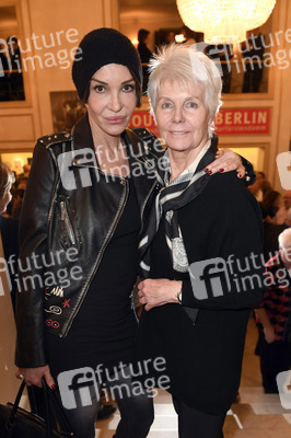 Theaterpremiere 'Die Niere' in Berlin