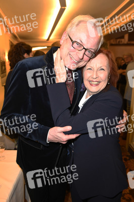 Theaterpremiere 'Die Niere' in Berlin