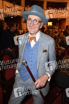 Theaterpremiere 'Die Niere' in Berlin