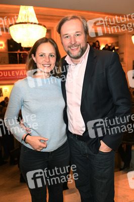 Theaterpremiere 'Die Niere' in Berlin