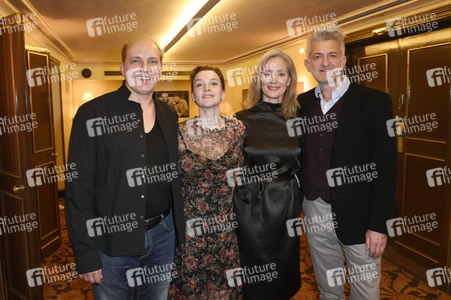 Theaterpremiere 'Die Niere' in Berlin
