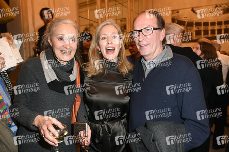 Theaterpremiere 'Die Niere' in Berlin