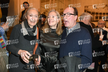Theaterpremiere 'Die Niere' in Berlin