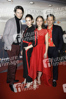 Serienpremiere 'Ku'damm 59' in Berlin