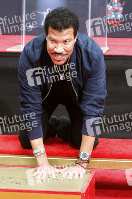 Hand and Footprint Ceremony mit Lionel Richie in Los Angeles