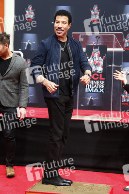 Hand and Footprint Ceremony mit Lionel Richie in Los Angeles