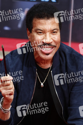Hand and Footprint Ceremony mit Lionel Richie in Los Angeles