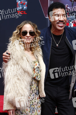 Hand and Footprint Ceremony mit Lionel Richie in Los Angeles