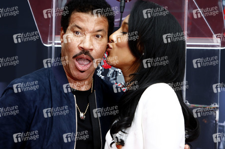 Hand and Footprint Ceremony mit Lionel Richie in Los Angeles