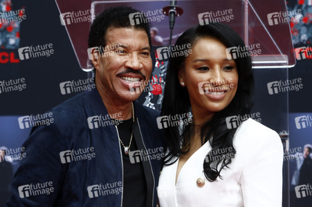 Hand and Footprint Ceremony mit Lionel Richie in Los Angeles