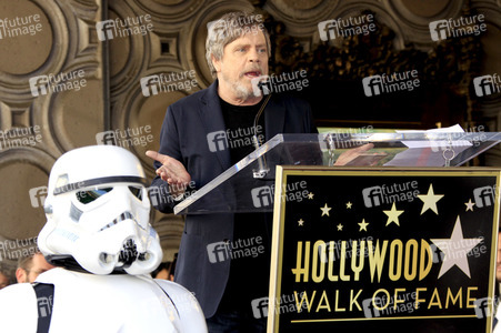Mark Hamill erhält einen Stern auf dem Hollywood Walk of Fame in Los Angeles