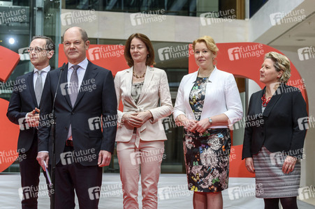 Pressekonferenz zur Vorstellung der Minister der SPD in der zukünftigen Regierung in Berlin