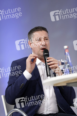 Joachim Llambi auf der Beauty Messe in Düsseldorf